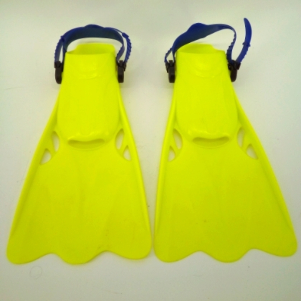 Toddler Dolphin Fins Swimming Swim Yellow Dive S/M 4.5-8.5 1 Pair & Bag